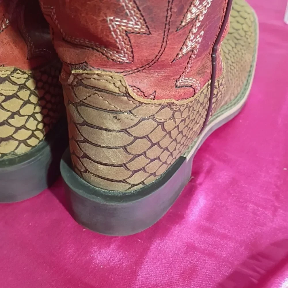 Cody James Brown Square Toe Cowboy Western Boots Youth Size 2 D style 43072C.